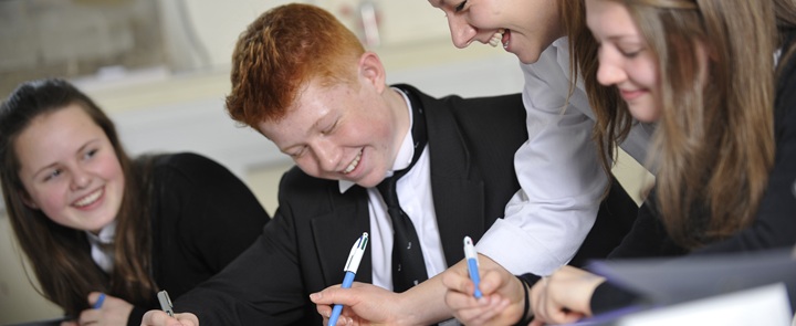 How can a British boarding school help a child’s English? | Dickinson School Consulting