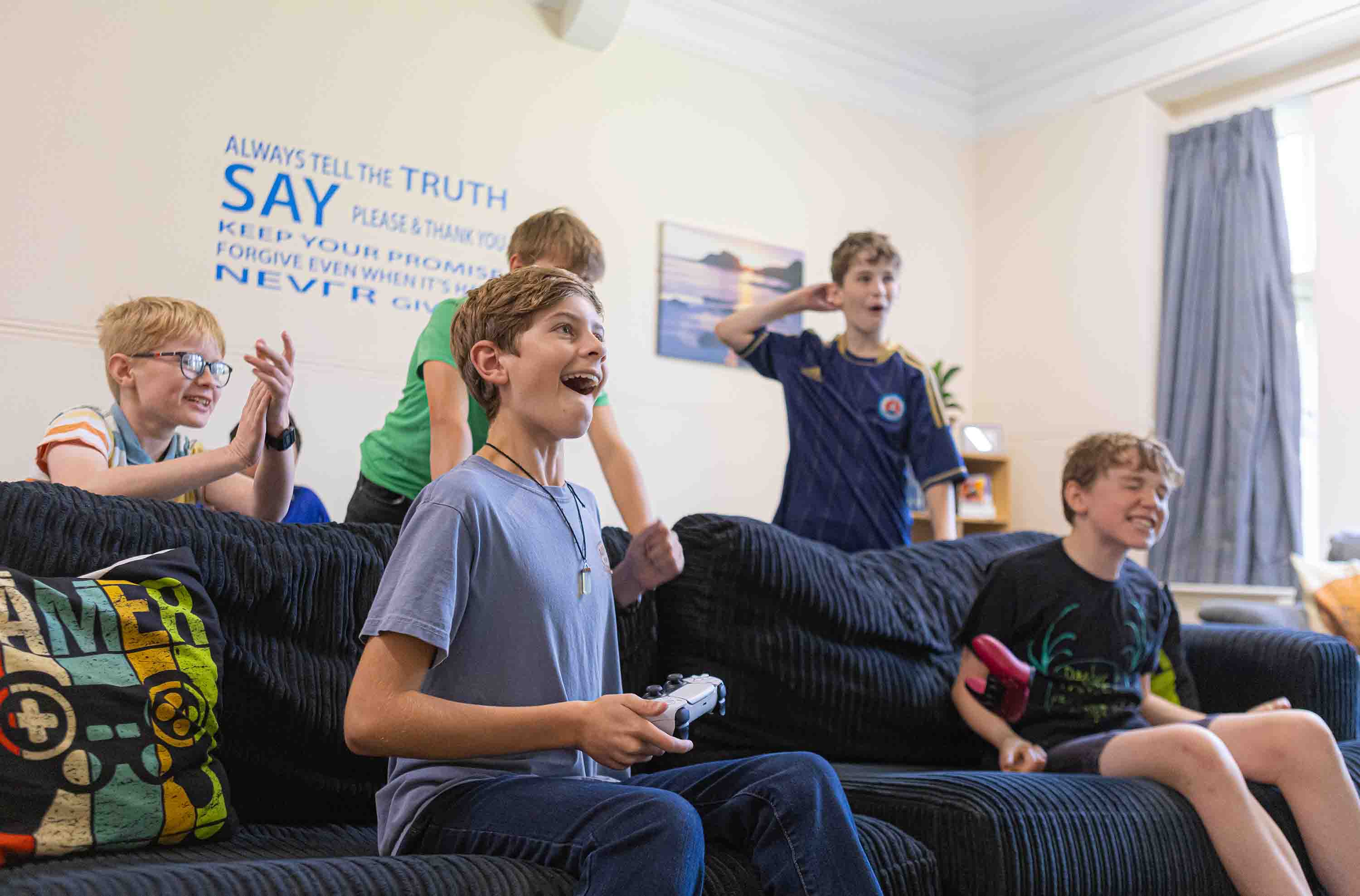 Kingham Hill | Dickinson | British Boarding Schools