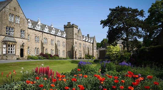 British boarding schools’ virtual open days | Dickinson School Consulting