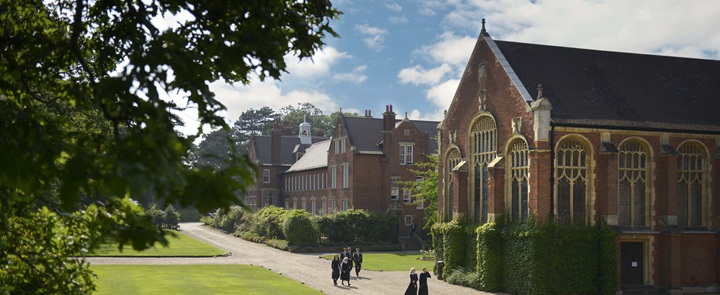 Why a British boarding school stay? | Dickinson School Consulting