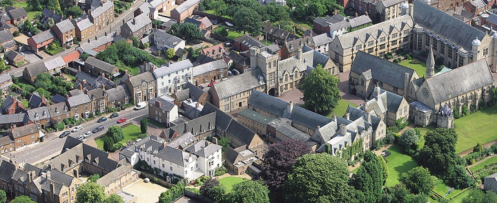 How do British boarding school communities work? | Dickinson School Consulting